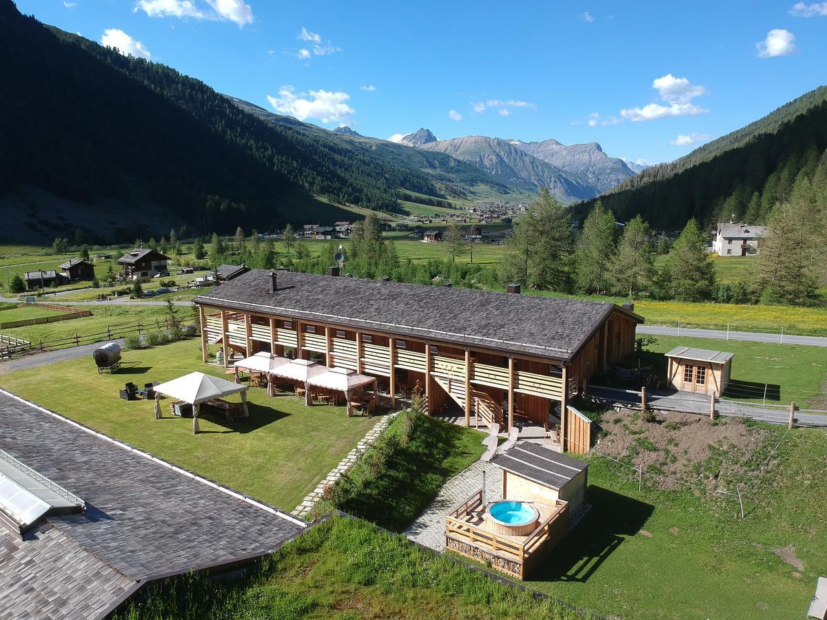 La Tresenda Hotel And Mountain Farm Ливиньо Экстерьер фото